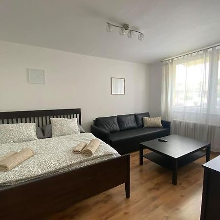 Appartamento Apartman Ve Valticich Valtice Esterno foto